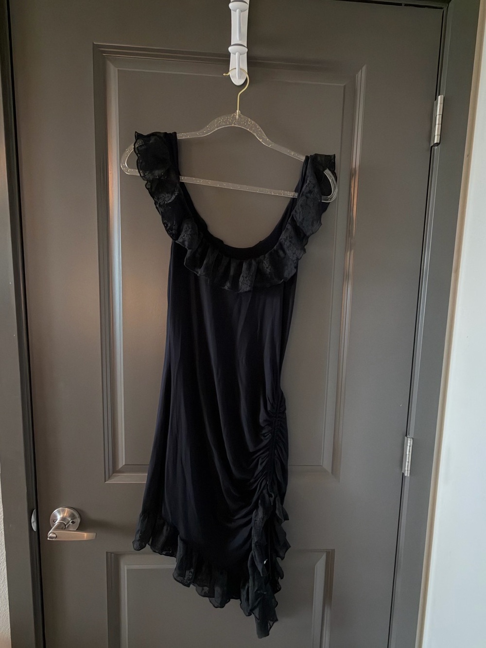 Black One-Shoulder Ruffle Evening Dress